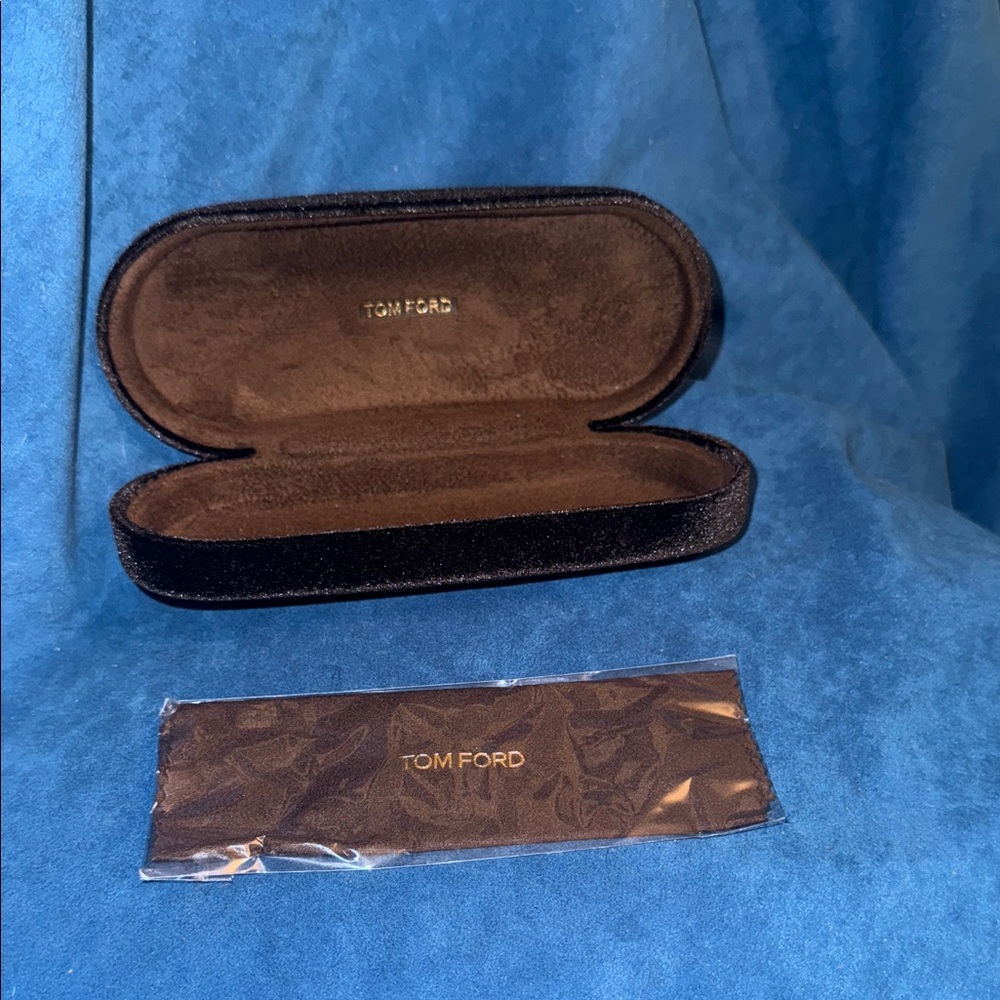 NEW Tom Ford dark brown Eyeglass Case